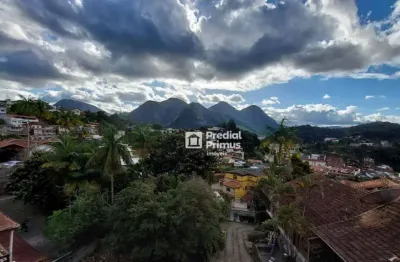 Casa em bairro nobre, com 2 dormitórios à venda, 165 m² por r$ 650.000 - braunes - nova friburgo/rj
