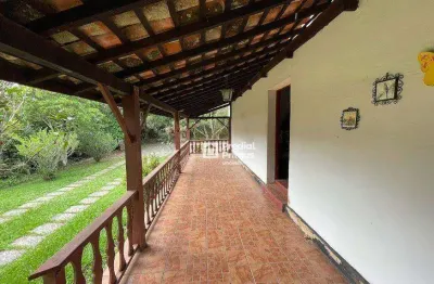 Chácara urbana: residência espaçosa, terreno amplo e oportunidade comercial