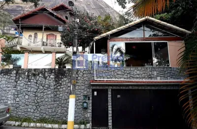 Casa à venda, 230 m² por r$ 750.000,00 - olaria - nova friburgo/rj