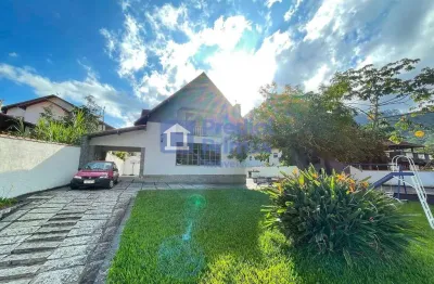 Casa com 5 quartos à venda na rua clóvis beviláqua, 10, cônego, nova friburgo, 264 m2 por r$ 1.650.000