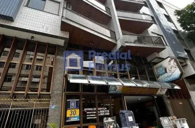 Apartamento à venda no centro | 2 quartos, suíte e sacada com vista para o verde