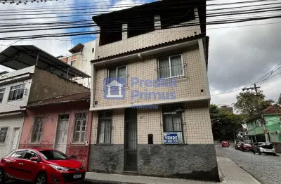 Casa com 2 quartos à venda na rua arnaldo bittencourt, 67, centro, nova friburgo, 121 m2 por r$ 750.000