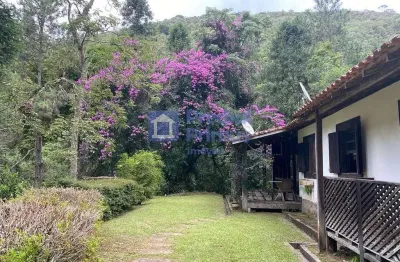 Chácara à venda, 81000 m² por r$ 800.000,00 - macaé de cima - nova friburgo/rj