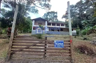 Casa para alugar por r$ 2.500,00/mês - amparo - nova friburgo/rj