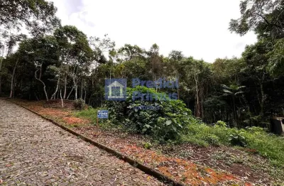 Terreno exclusivo à venda em condomínio fechado no badalado bairro do cônego