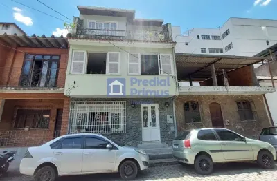 Maravilhosa casa com 5 dormitórios à venda, 160 m² por r$ 960.000 - centro - nova friburgo/rj