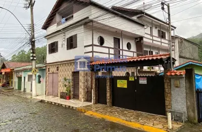 Casa com 8 dormitórios à venda, 205 m² por r$ 600.000,00 - centro - bom jardim/rj