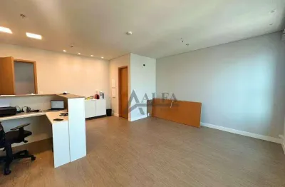 ** higgs empresarial - oportunidade - linda sala comercial em andar alto c/ vista deslumbrante próxima ao metrô - 1 vaga **