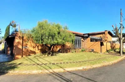 Casa à venda em campinas, parque são quirino, com 5 quartos, com 323.95 m²