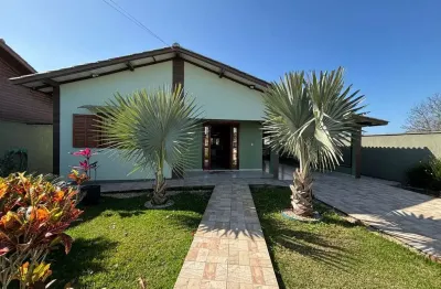Casa para venda em imbituba, arroio, 4 dormitórios, 1 suíte, 3 banheiros, 3 vagas