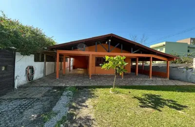 Casa para venda em imbituba, ribanceira, 3 dormitórios, 1 suíte, 2 banheiros, 1 vaga