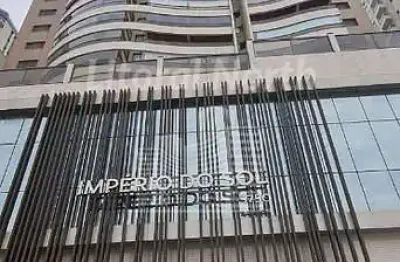 Apartamento na avenida atlântica em balneário camboriú