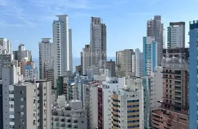 Apartamento finamente mobiliado no centro de balneário camboriú