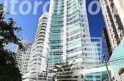 Apartamento de alto padrão na avenida atlântica em balneário camboriú.