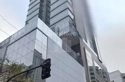 Apartamento na avenida brasil no centro de balneário camború.