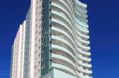 Apartamento na quadra do mar no centro de balneário camboriú