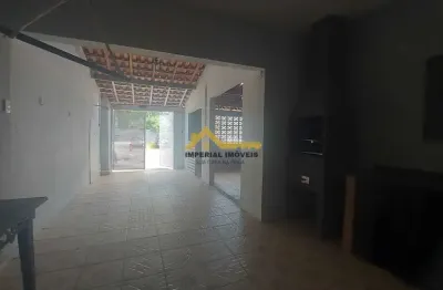 Casa no bairro indaia com escritura definitiva, à 100 metros da pista em ótima localização pertinho do poupa tempo  caraguatatuba-sp