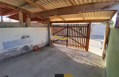 Casa com 2 quartos de laje bairro: pereque mirim caraguatatuba-sp em rua ótima sem saida