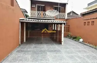 Sobrado no bairro jardim jaqueira caraguatatuba-sp, pertinho da rodoviária em ótima localização com escritura definitiva 4 vagas de garagem  mais informações me chame 12974118299