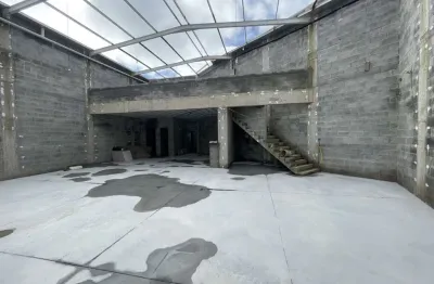 Galpão para Locação em São Bernardo do Campo, Assunção, 3 banheiros