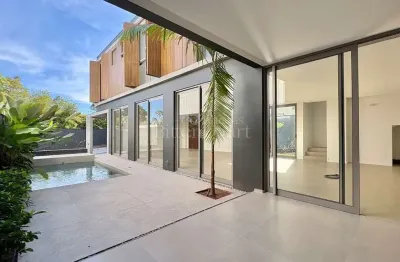 Casa em condomínio fechado com 4 quartos à venda no Glória, Joinville 