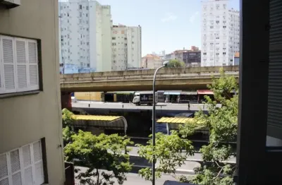 Apartamento com 1 dormitório para alugar, 50 m² por r$ 1.400,47/mês - centro histórico - porto alegre/rs