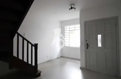 Casa com 2 quartos para alugar na Rua Paulo Bregaro, 73, Vila Monumento, São Paulo