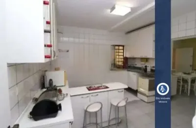 Casa com 4 quartos para alugar na Rua Francisco Vieira, 161, Tatuapé, São Paulo