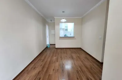 Apartamento com 2 quartos para alugar na Rua Porto Alegre, 304, Vila Bertioga, São Paulo