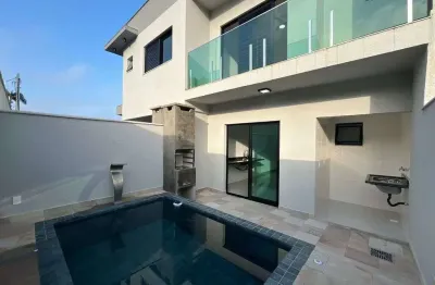 Condominio à 300 metros da praia de itanhaém, com piscina e churrasqueira privativa