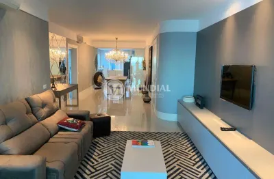 Temporada na avenida atlântica , centro, balneário camboriú - sc