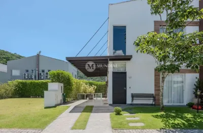 Ótima casa em condomínio fechado , são judas tadeu, balneário camboriú - sc