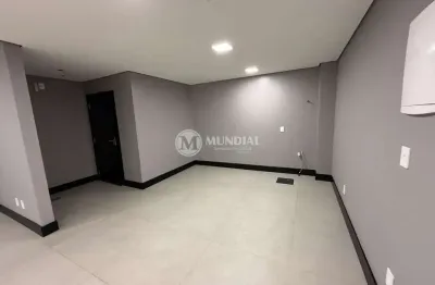 Ótima sala comercial avenida dos estados, praia dos amores, balneário camboriú - sc