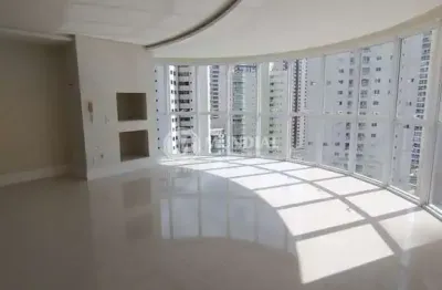 Apartamento na quadra do mar novo, centro, balneário camboriú - sc