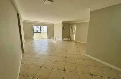 Apartamento com 3 quartos para alugar na Rua 3750, 75, Centro, Balneário Camboriú