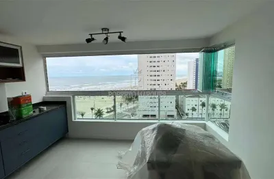 Porteira Fechada à venda na Praia Grande, localizado no bairro da Mirim, composto por 02 dormitórios sendo um deles suíte, sala ampla em 'L' dois ambientes com sacada Gourmet e vista linda e definitiv