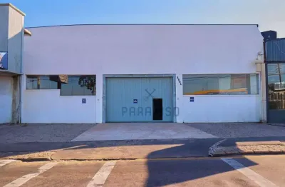 Galpão à venda, 530 m² construídos e 764 m² totais por r$ 3.800.000 - parolin - curitiba/pr