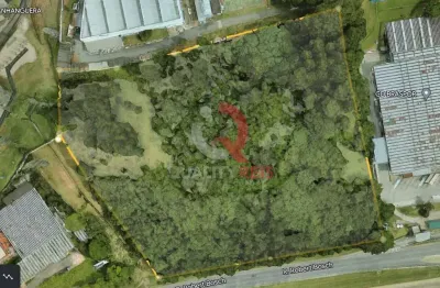 Área a venda e locação na rodovia anhanguera, frente para rodovia km 17, com as seguintes características: topografia leve aclive, área terreno: 42.000,00 m², (vai ser entregue com o platô pronto já e