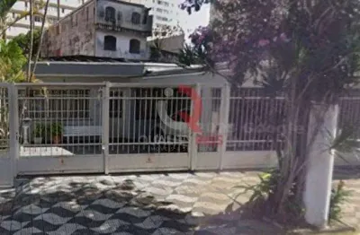 Casa térrea à venda no bairro da mooca em ótima localização!  imóvel com 210m2 de área construída. casa térrea ampla , com 03 dormitórios , sendo 01 suíte, 4 vagas.