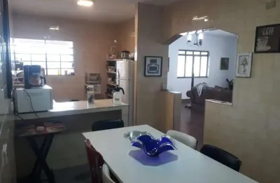 Casa 2 dormitórios para venda, 3 dormitórios, 2 suítes, 3 banheiros, 4 vagas