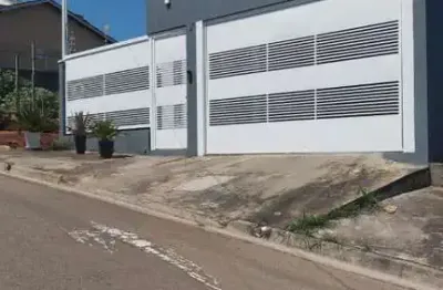 Casa à venda em bragança paulista, jardim vista alegre, com 3 quartos, com 140 m²