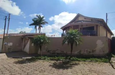 Casa à venda em bragança paulista, altos de bragança, com 4 quartos, com 417.59 m²