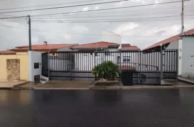 Casa à venda em bragança paulista, residencial das ilhas, com 3 quartos, com 160 m²