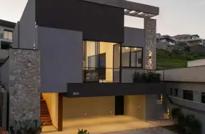 Casa à venda em bragança paulista, condomínio vale das águas, com 3 suítes, com 309 m²