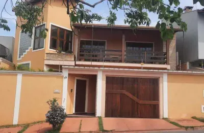 Casa à venda em bragança paulista, jardim america, com 4 quartos, com 335.5 m²