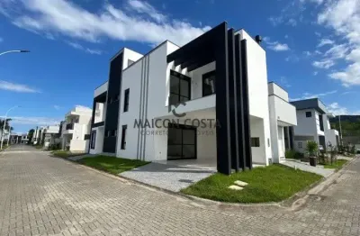 Casa com 3 quartos à venda na Avenida Egídio Abelino Richartz, Beira Rio, Biguaçu