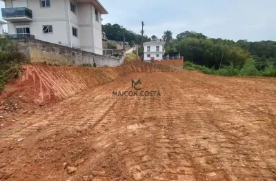 Terreno à venda na Vila Becker, Santo Amaro da Imperatriz 