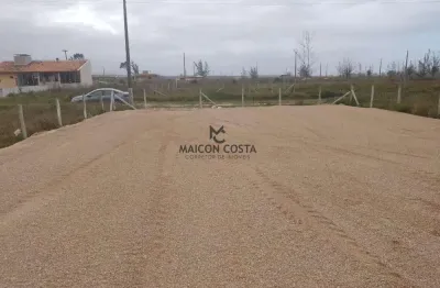 Terreno à venda na Rua Dos Badejos, Balneário Praia do Sol, Laguna
