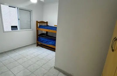 Vila caiçara, apto 1 dorm, sacada, garagem, 30 mts do mar.
