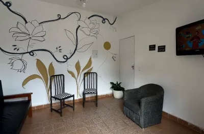 Vila caiçara, linda kitchinete, garagem, 150 mts do mar